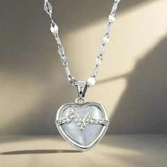 Large Heart Pendant for Girls Featuring White Gem Comes with Zigzag Pattern