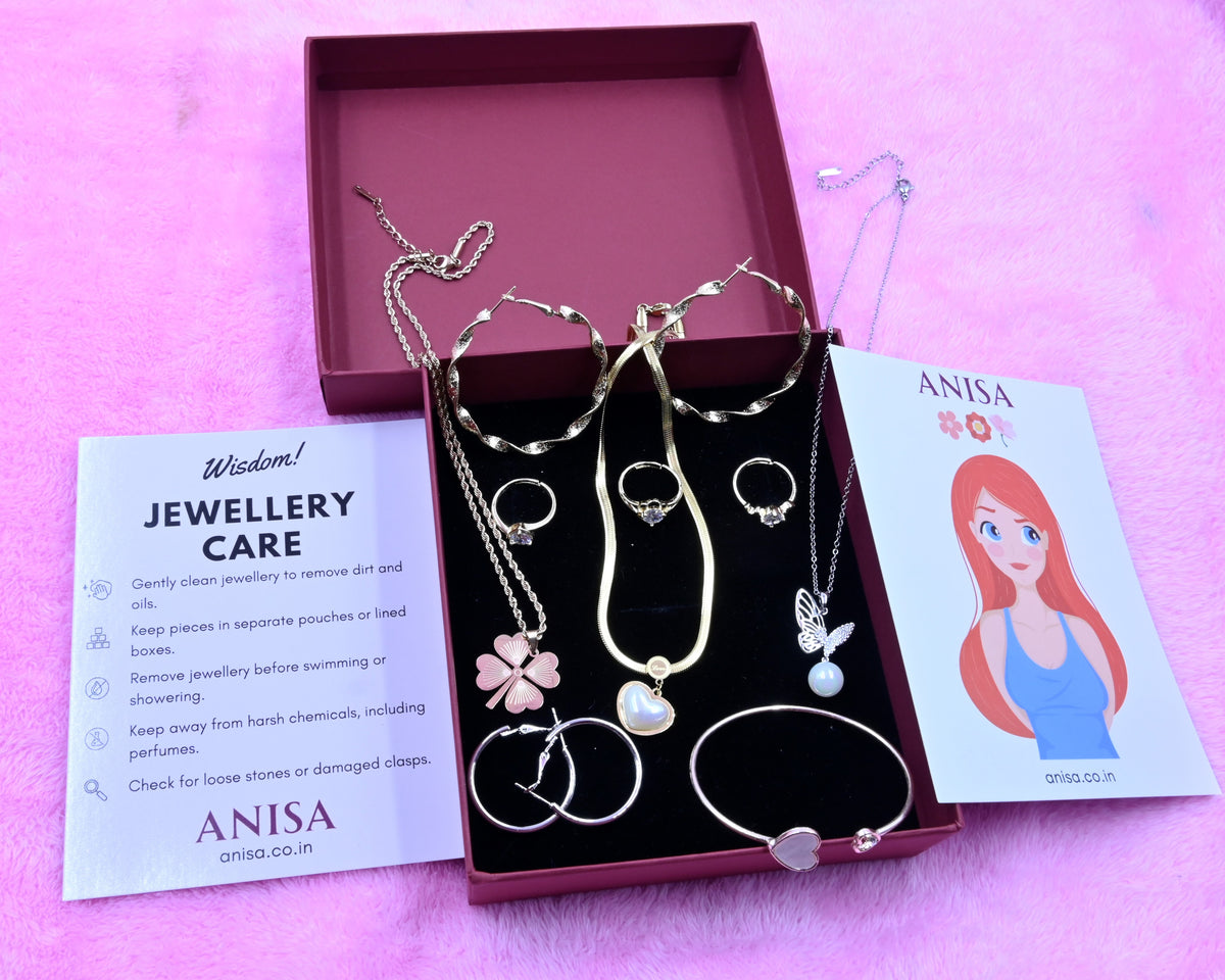 Dazzling Diva Collection - Set of Beautiful Pendants, Earrings, Rings, and Bracelet.